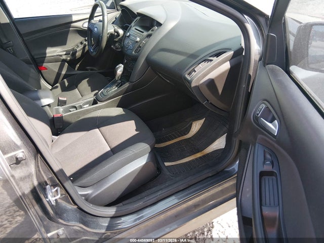 Ford FOCUS SE 2016 1FADP3F20GL385467 Image 5