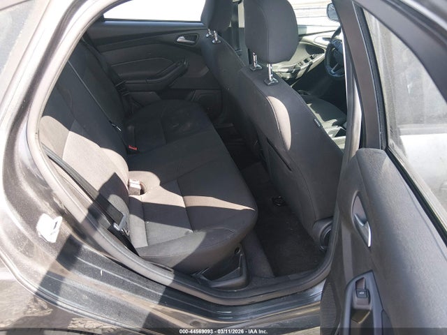 Ford FOCUS SE 2016 1FADP3F20GL385467 Image 8