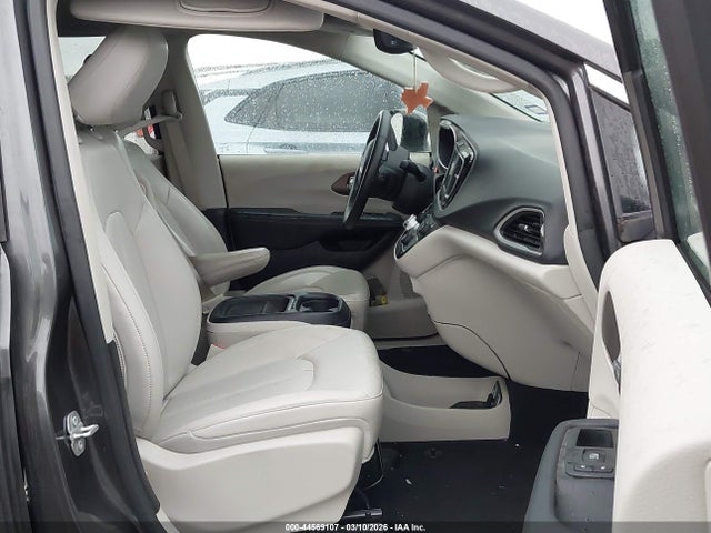Продаж на аукціоні авто 2021 Chrysler Voyager Lxi, vin: 2C4RC1DG2MR603801, номер лоту: 44569107