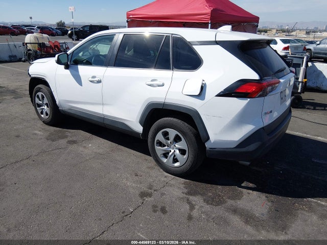 Toyota RAV4 LE 2022 2T3G1RFV3NC258505 Image 3