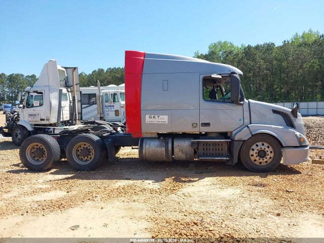Продаж на аукціоні авто 2017 Volvo Vnl, vin: 4V4NC9EH9HN980458, номер лоту: 44569159