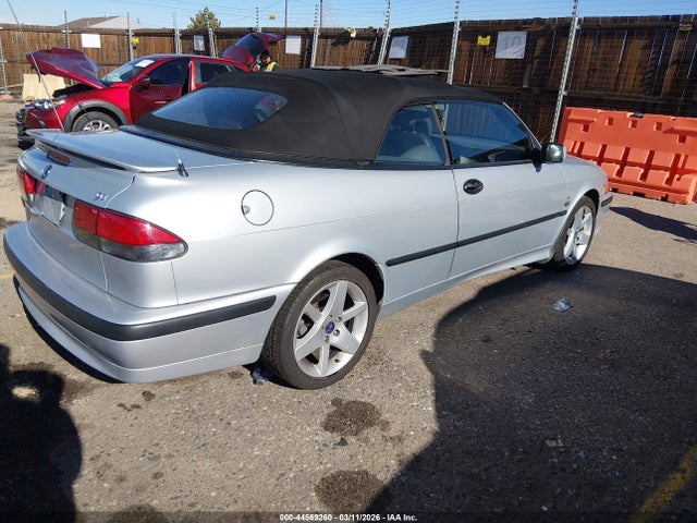 2002 SAAB 9-3 YS3DF75K727015276 Photo 3