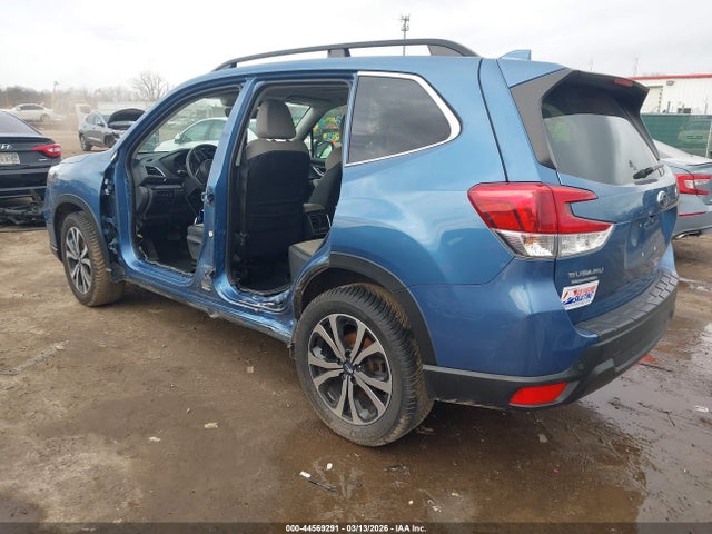 2019 SUBARU FORESTER JF2SKAUC1KH564193 Photo 2