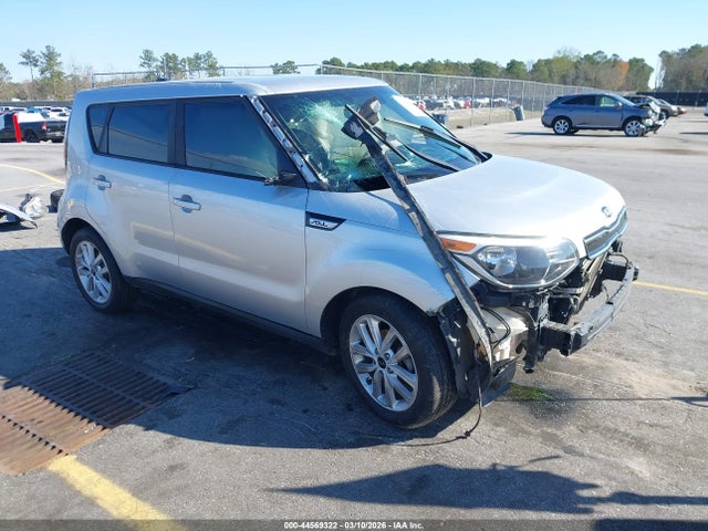 44569322 :رقم المزاد ، KNDJP3A5XJ7606913 vin ، 2018 Kia Soul + مزاد بيع