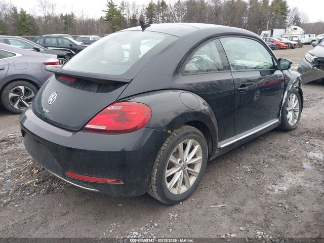 2017 VOLKSWAGEN BEETLE 3VWJ17AT0HM616323 Photo 3