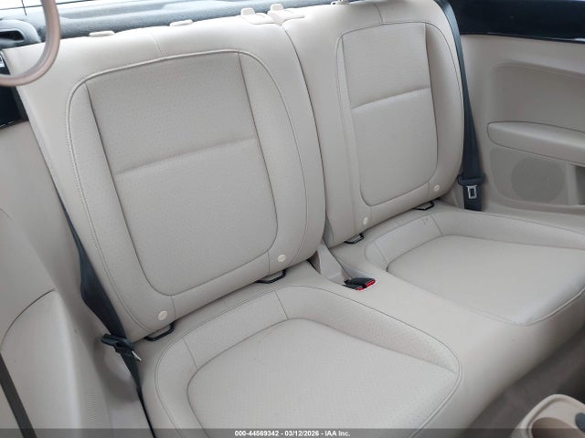 2017 VOLKSWAGEN BEETLE 3VWJ17AT0HM616323 Photo 7
