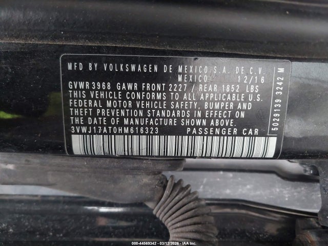 2017 VOLKSWAGEN BEETLE 3VWJ17AT0HM616323 Photo 8