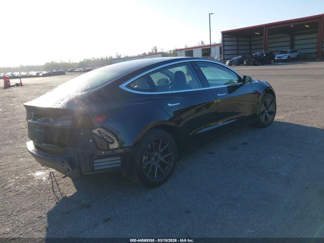 Aukcja sprzedaży 2018 Tesla Model 3 Long Range/mid Range, vin: 5YJ3E1EA5JF122927, numer aukcji: 44569358