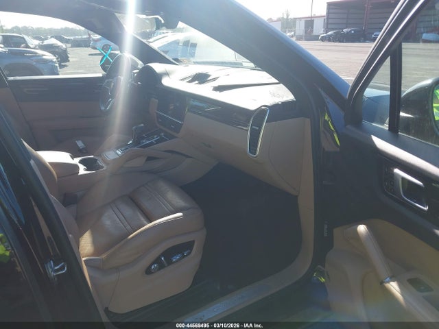 2019 PORSCHE CAYENNE WP1AA2AY0KDA06313 Photo 4