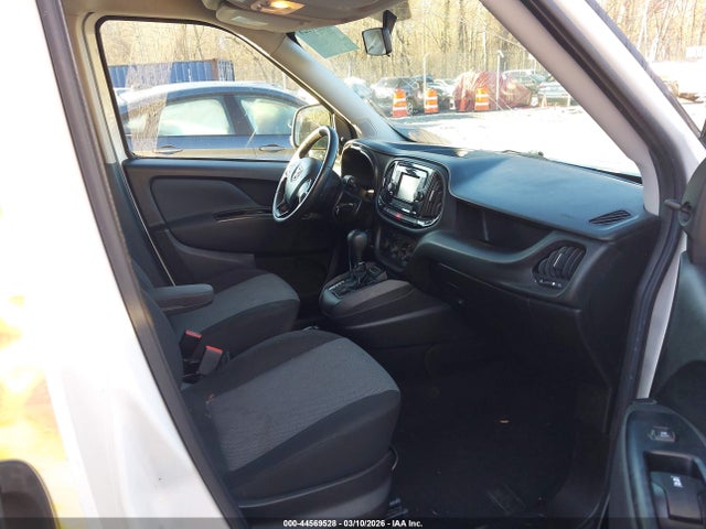 44569528 :رقم المزاد ، ZFBERFAB2H6D60383 vin ، 2017 Ram Promaster City Tradesman مزاد بيع