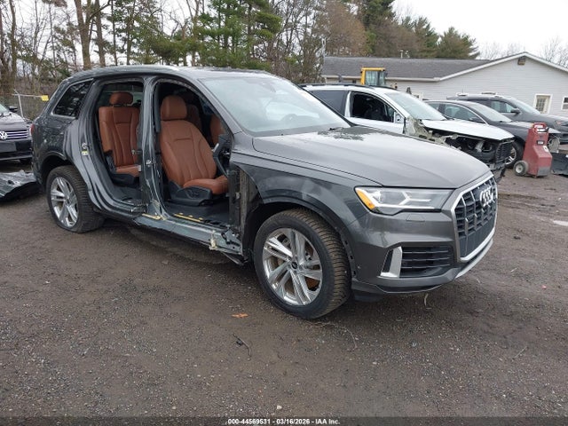 2021 AUDI Q7 WA1LXAF70MD040042