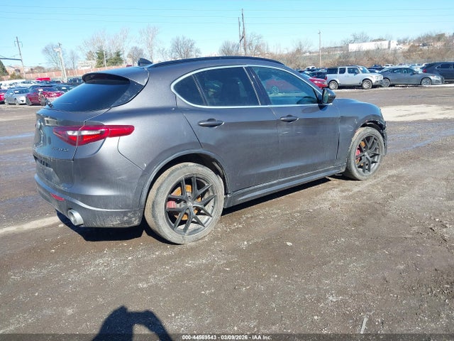 44569543 :رقم المزاد ، ZASPAKBN0M7D09519 vin ، 2021 Alfa Romeo Stelvio Ti Awd مزاد بيع