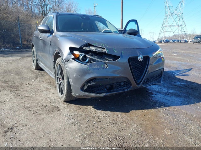44569543 :رقم المزاد ، ZASPAKBN0M7D09519 vin ، 2021 Alfa Romeo Stelvio Ti Awd مزاد بيع