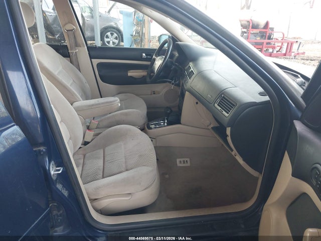 2002 Volkswagen Jetta Gls მანქანა იყიდება აუქციონზე, vin: 3VWSK69M12M033825, აუქციონის ნომერი: 44569575