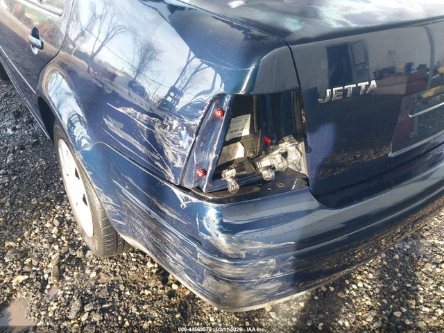 2002 Volkswagen Jetta Gls მანქანა იყიდება აუქციონზე, vin: 3VWSK69M12M033825, აუქციონის ნომერი: 44569575