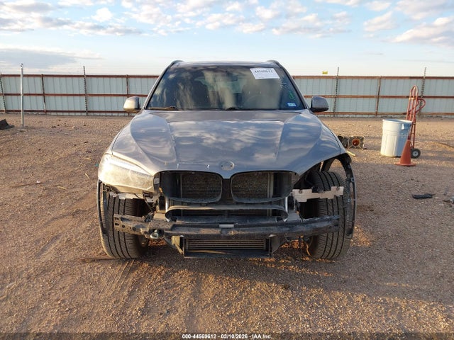 44569612 :رقم المزاد ، 5UXKR2C32H0X07403 vin ، 2017 Bmw X5 Sdrive35i مزاد بيع