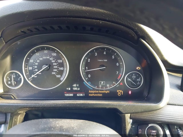 44569612 :رقم المزاد ، 5UXKR2C32H0X07403 vin ، 2017 Bmw X5 Sdrive35i مزاد بيع