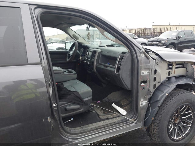 44569619 :رقم المزاد ، 1C6RR7FT3HS668986 vin ، 2017 Ram 1500 St مزاد بيع
