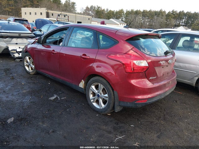 Ford FOCUS SE 2014 1FADP3K2XEL274217 Image 3