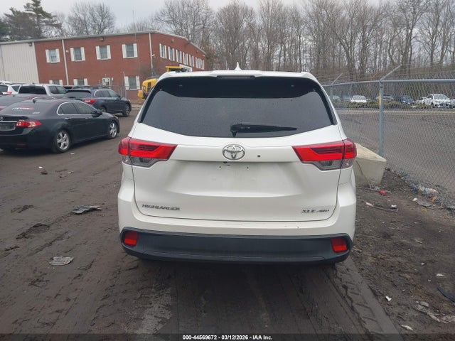 2017 Toyota Highlander Xle მანქანა იყიდება აუქციონზე, vin: 5TDJZRFH9HS514479, აუქციონის ნომერი: 44569672