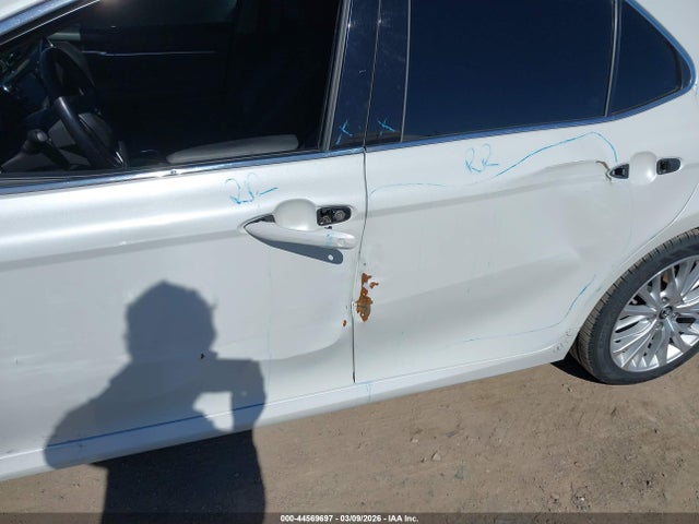 4T1B11HK5JU051355 Toyota CAMRY XLE