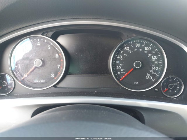 2011 VOLKSWAGEN TOUAREG WVGFF9BP0BD000465 Photo 6