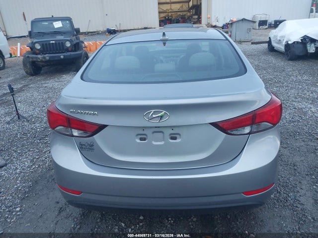 Hyundai ELANTRA SE 2015 5NPDH4AE3FH596745 Image 16