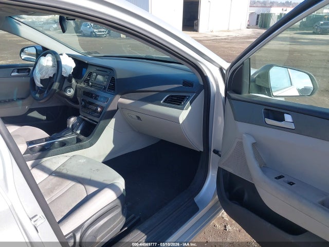 Hyundai SONATA SE 2015 5NPE24AF8FH031793 Image 5