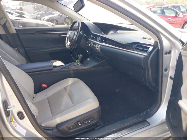 Продажа на аукционе авто 2015 Lexus Es 350, vin: JTHBK1GG7F2198728, номер лота: 44569851