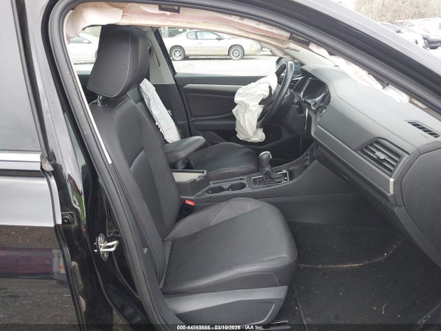 Продажа на аукционе авто 2019 Volkswagen Jetta 1.4t R-line/1.4t S/1.4t Se, vin: 3VWCB7BU1KM181980, номер лота: 44569866