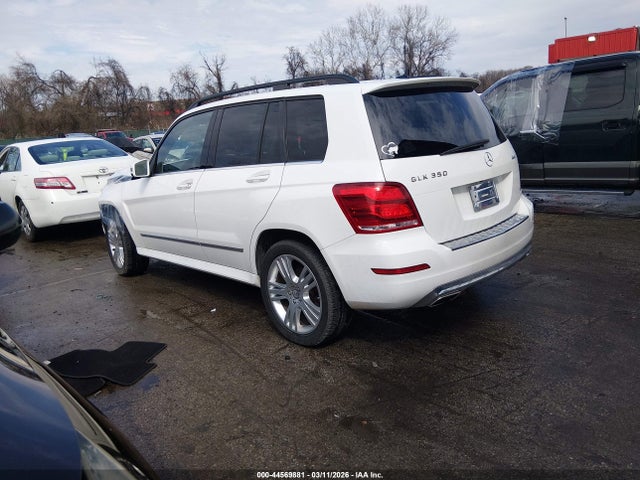 2015 MERCEDES-BENZ GLK 350 WDCGG8JB9FG411111 Photo 2