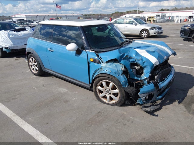 2010 MINI COOPER WMWMF3C52ATZ61818