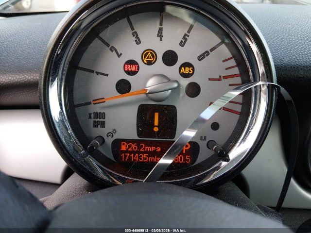 2010 MINI COOPER WMWMF3C52ATZ61818 Photo 6