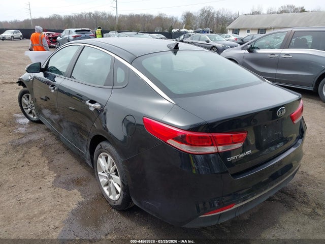 2018 KIA OPTIMA 5XXGT4L35JG200021 Photo 2