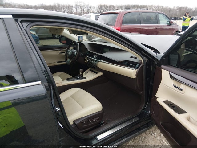 44569929 :رقم المزاد ، 58ABK1GG4HU060285 vin ، 2017 Lexus Es 350 مزاد بيع
