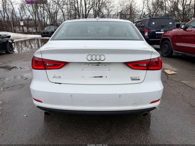 2015 Audi A3 2.0t Premium მანქანა იყიდება აუქციონზე, vin: WAUEFGFF2F1131424, აუქციონის ნომერი: 44569949