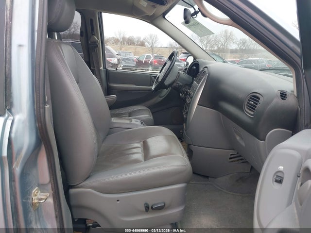 Продажа на аукционе авто 2006 Chrysler Town & Country Touring, vin: 2A4GP54L26R620627, номер лота: 44569950