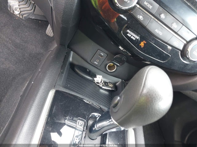 Nissan ROGUE SV 2014 5N1AT2MV4EC762889 Image 11