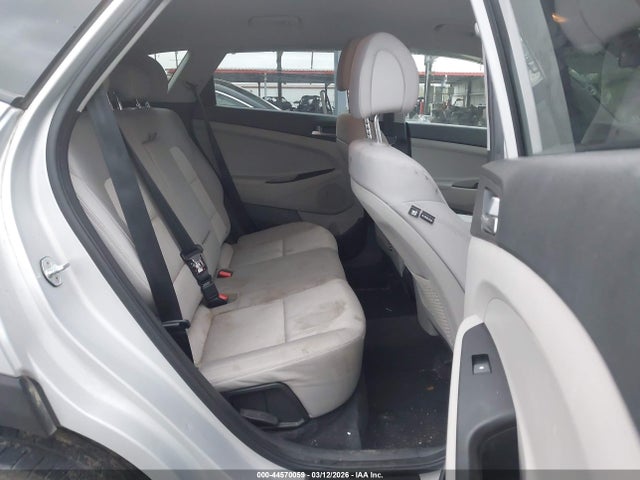 Aukcja sprzedaży 2017 Hyundai Tucson Se, vin: KM8J23A46HU383816, numer aukcji: 44570059