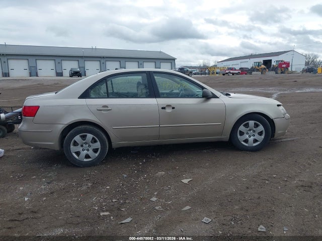 2010 Hyundai Sonata Gls მანქანა იყიდება აუქციონზე, vin: 5NPET4AC0AH586460, აუქციონის ნომერი: 44570082