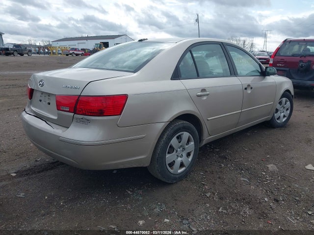 2010 Hyundai Sonata Gls მანქანა იყიდება აუქციონზე, vin: 5NPET4AC0AH586460, აუქციონის ნომერი: 44570082