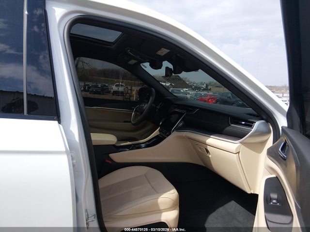 Продажа на аукционе авто 2024 Jeep Grand Cherokee L Limited 4x4, vin: 1C4RJKBG2R8617134, номер лота: 44570125