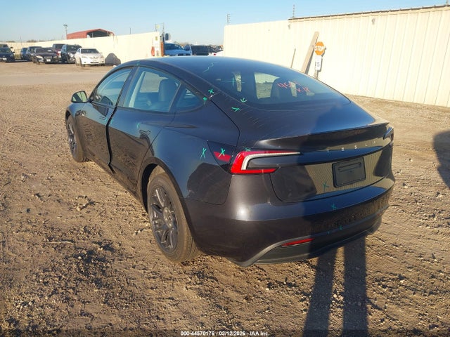 2025 TESLA MODEL 3 5YJ3E1EA6SF924176 Photo 2