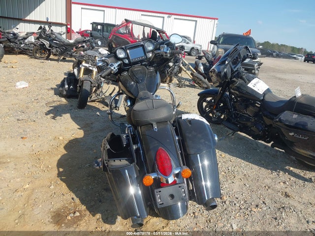 2018 INDIAN MOTORCYCLE CO. CHIEFTAIN 56KTCAAA6J3363298 Photo 5