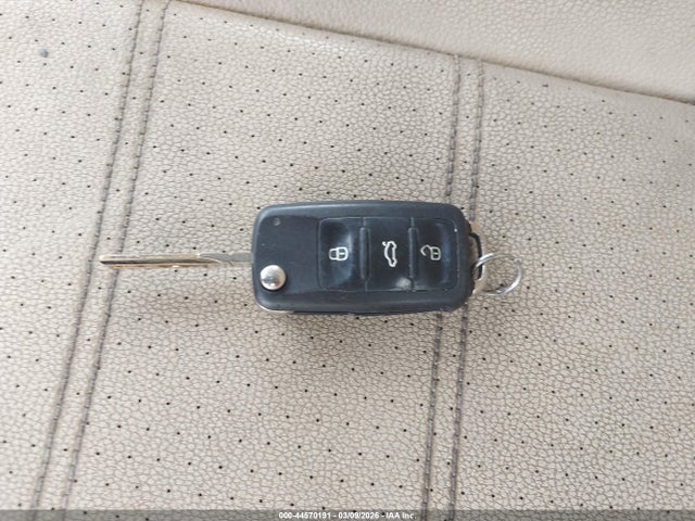 44570191 :رقم المزاد ، 1VWBS7A30EC029926 vin ، 2014 Volkswagen Passat 1.8t Se مزاد بيع