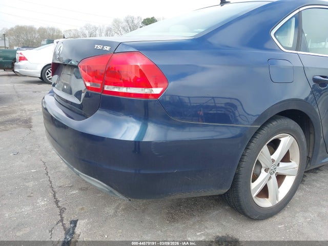44570191 :رقم المزاد ، 1VWBS7A30EC029926 vin ، 2014 Volkswagen Passat 1.8t Se مزاد بيع