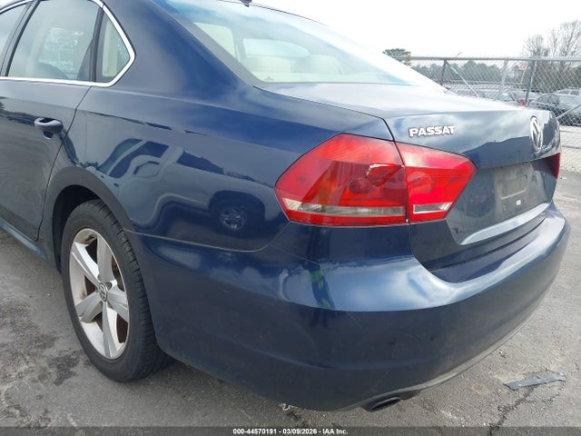 44570191 :رقم المزاد ، 1VWBS7A30EC029926 vin ، 2014 Volkswagen Passat 1.8t Se مزاد بيع