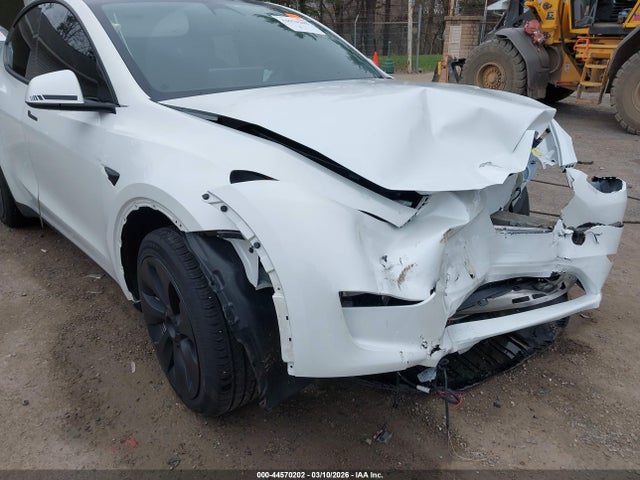Продаж на аукціоні авто 2023 Tesla Model Y, vin: 7SAYGAEE0PF751705, номер лоту: 44570202