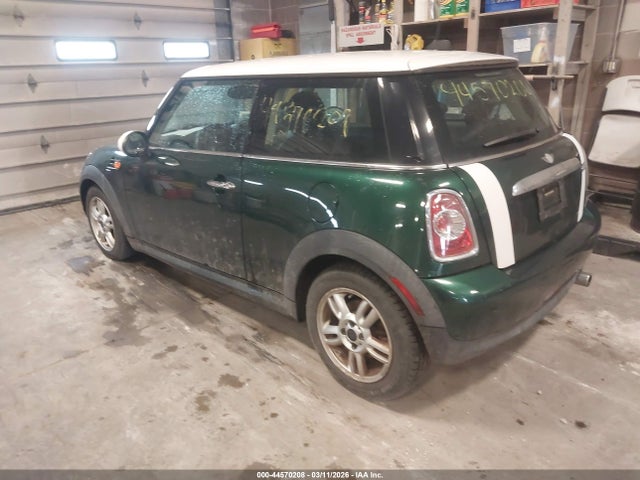 2012 MINI COOPER WMWSU3C53CT254453 Photo 2