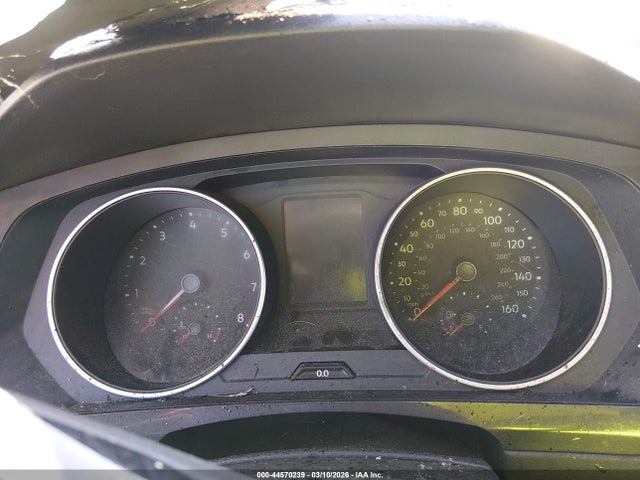 44570239 :رقم المزاد ، 3VV0B7AX5MM117382 vin ، 2021 Volkswagen Tiguan 2.0t S مزاد بيع